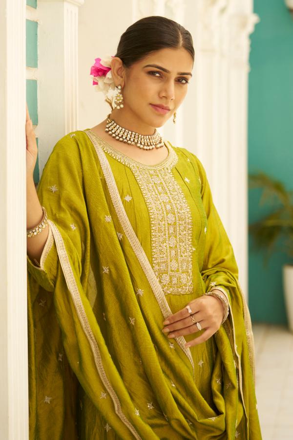 VredeVogel  Samyukta Heavy Vichitra Silk And Anarkali Style Embrodiry